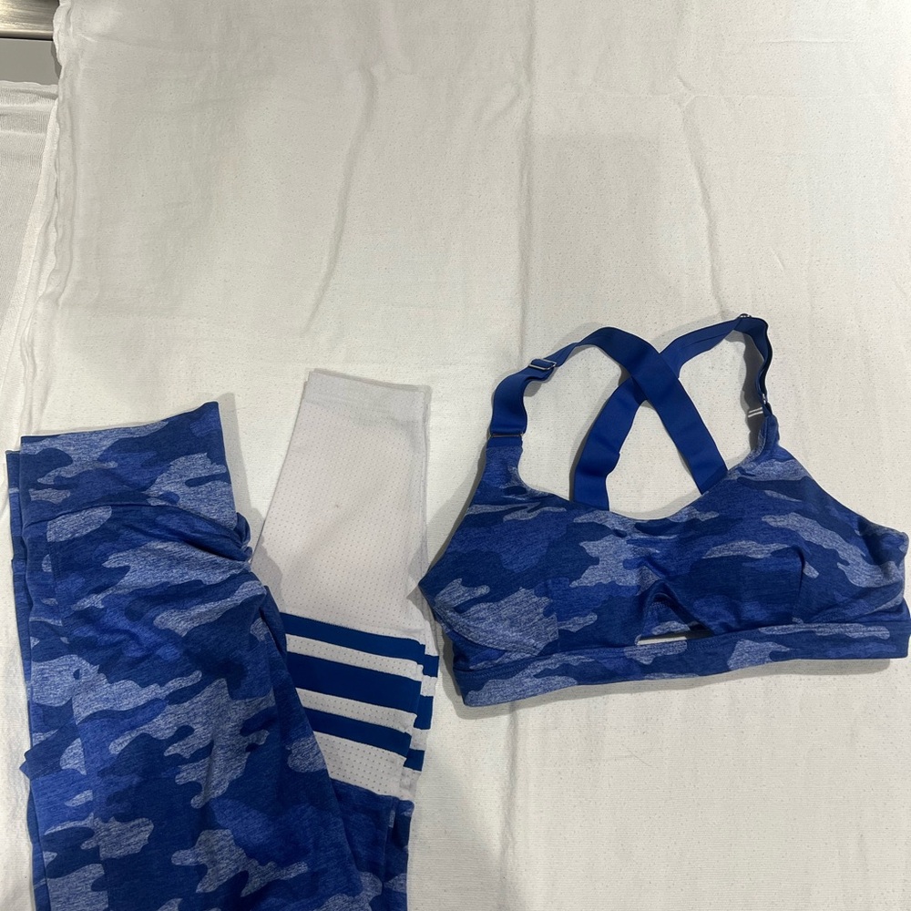 Bombshell Sportswear Blue Camo Leggings and Sports Bra Set